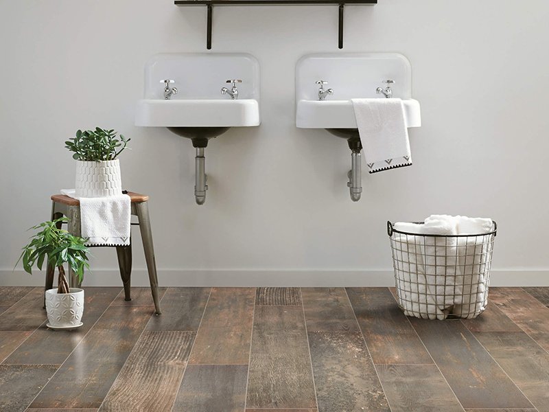 Small Bathroom Flooring Ideas: Maximizing Space